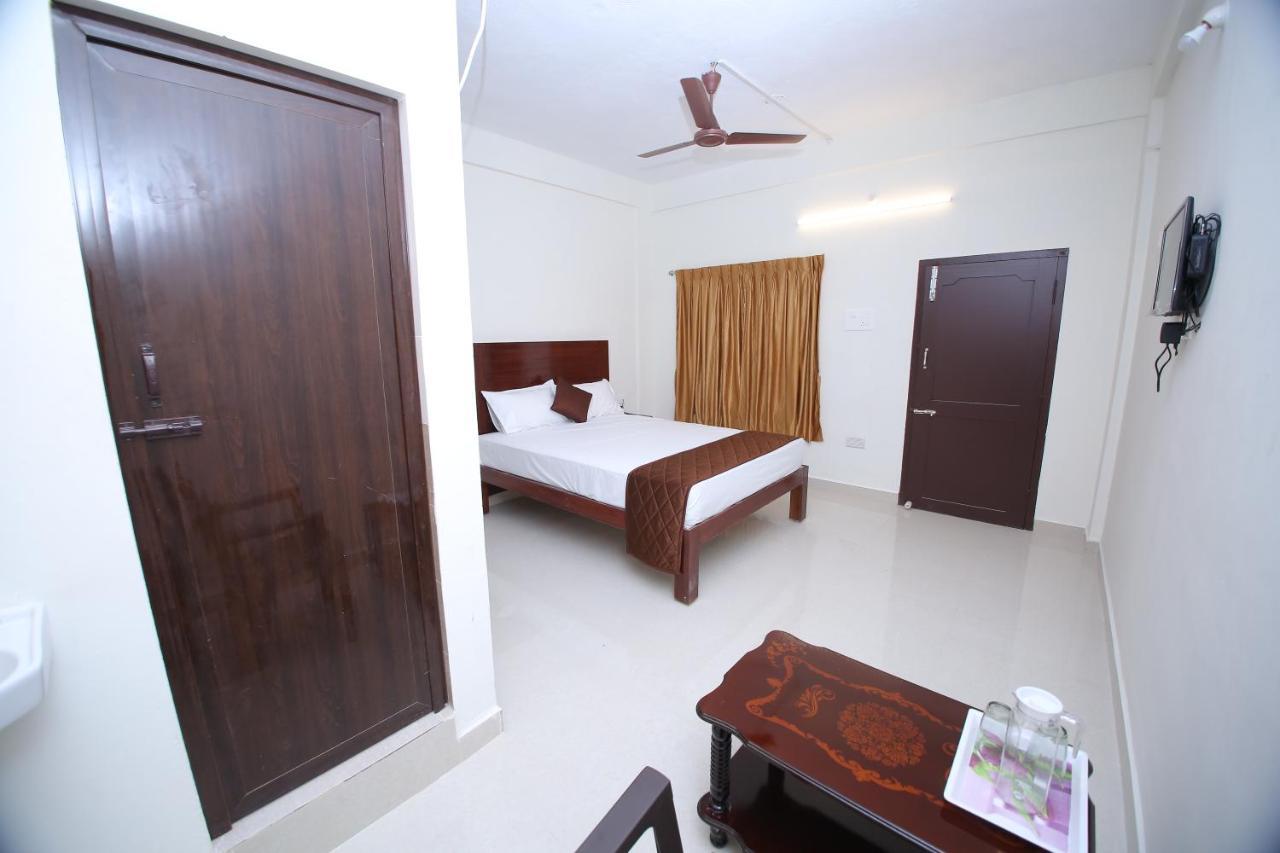 Hotel Rani Residency Puducherry Exterior foto