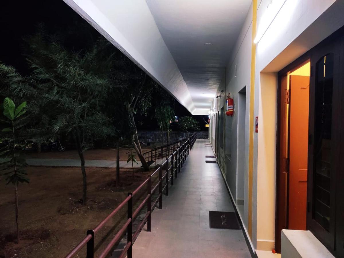 Hotel Rani Residency Puducherry Exterior foto