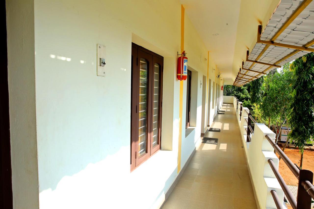 Hotel Rani Residency Puducherry Exterior foto